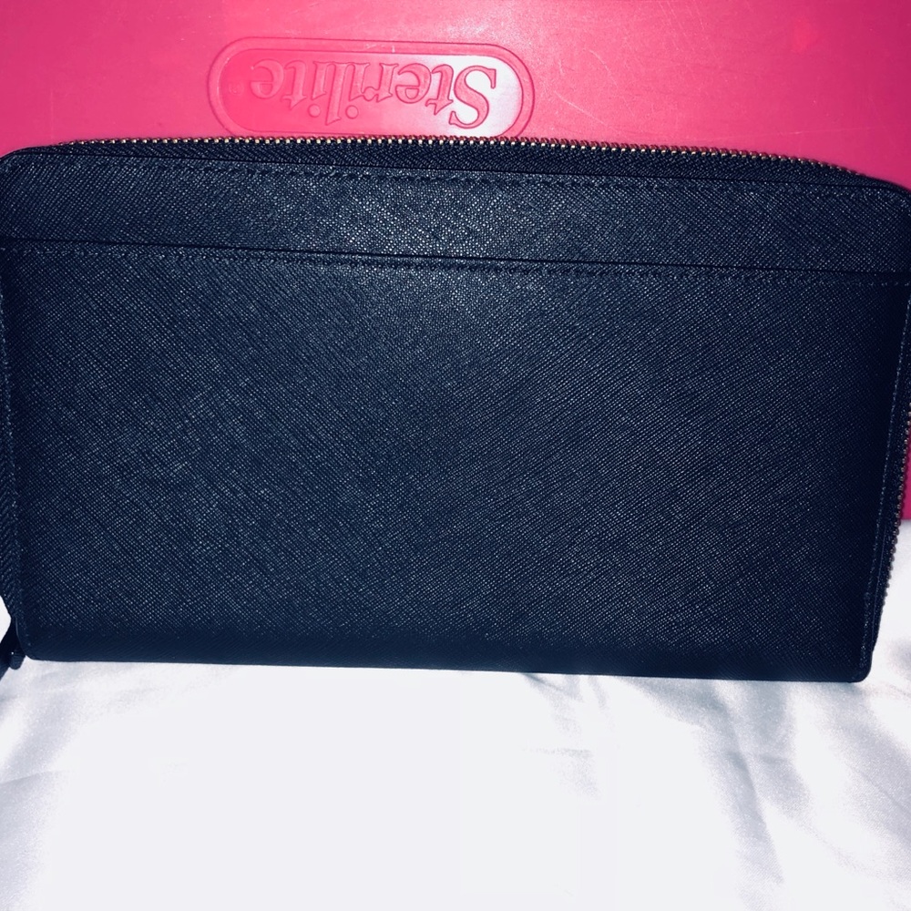 Wallet - image 3